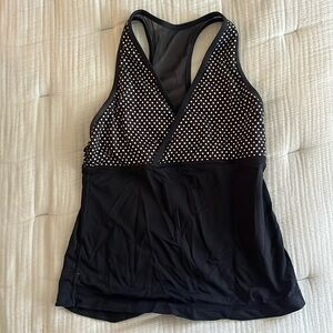 Black & White Vintage polka dot lululemon top